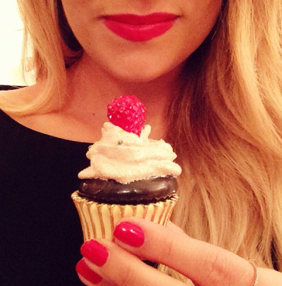 Kendall and Kylie Jenner to Write Young Adult Novel