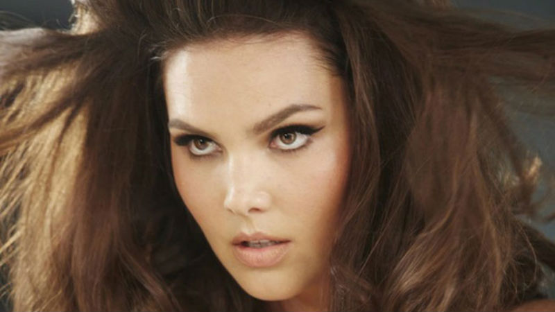 47 Stylish Older Women