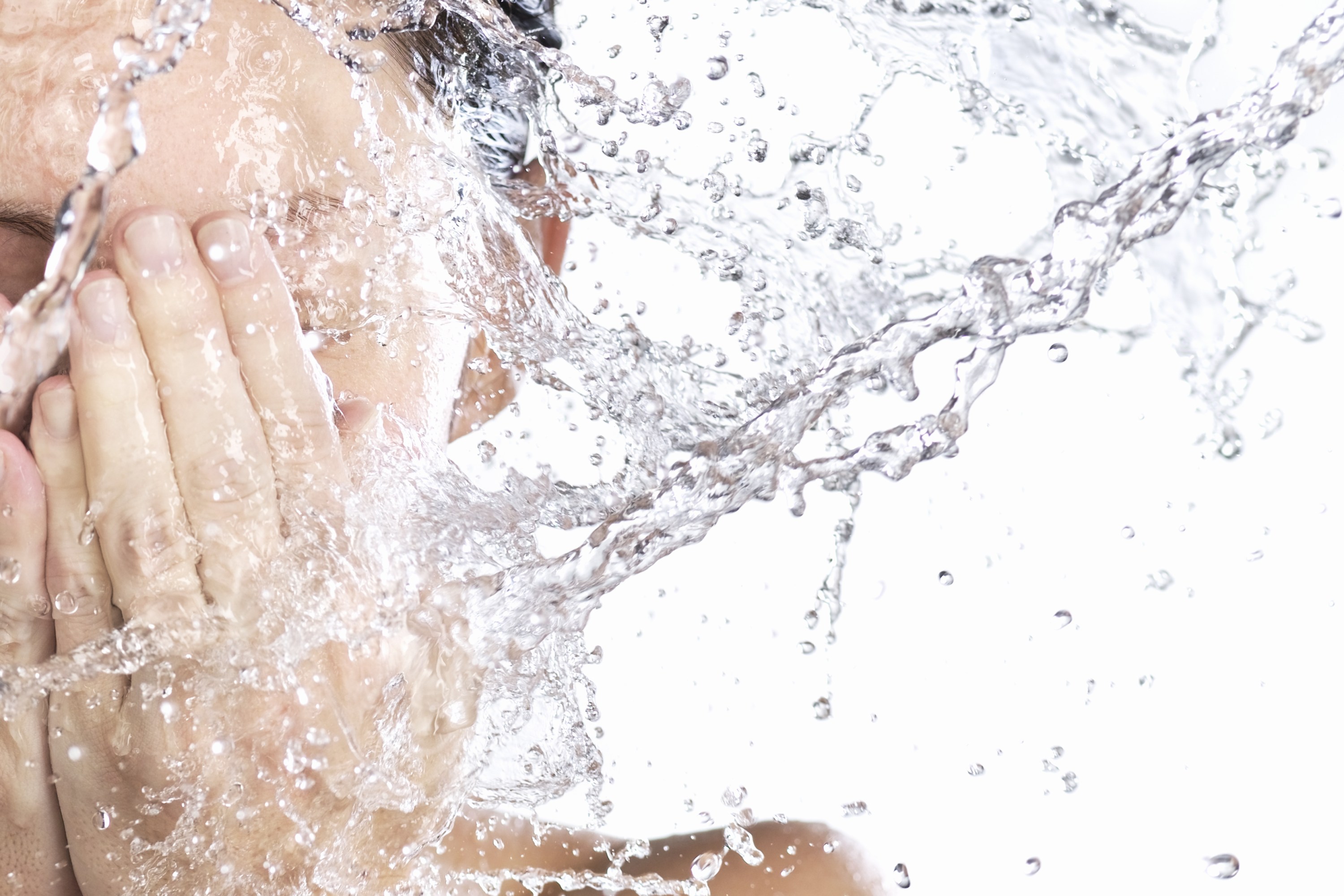 8 Bad Habits We're All Guilty of Doing at Night