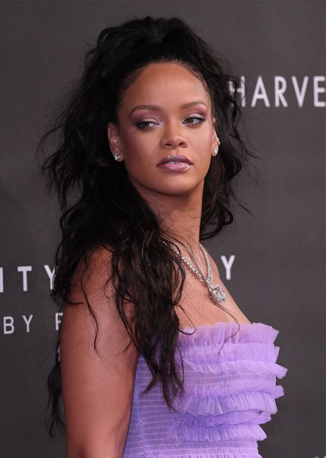 rihanna-oval-face-hairstyle