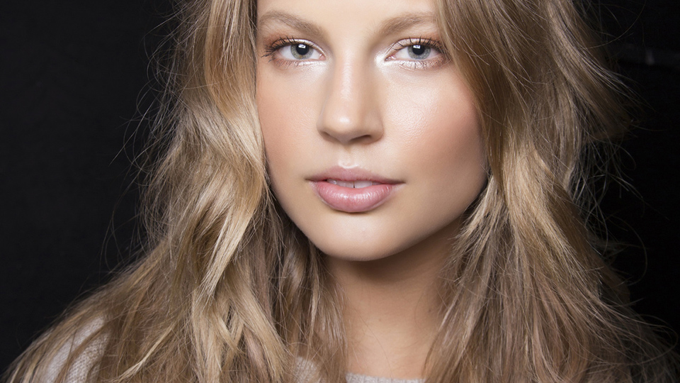 See What the Wrong Shampoo Can Do to Colored Hair