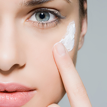 5 Ways to Make Your Transition to Fall Skin Care a Little Easier