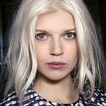 How to Keep Your Blonde Hair Color Intact This Summer