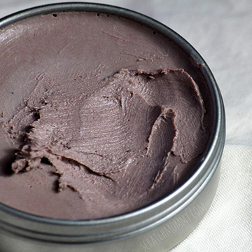 5 DIY Makeup Recipes to Try Now