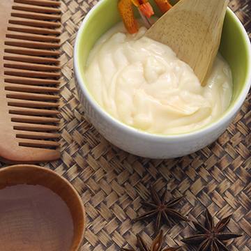 How to DIY the Perfect Frayed Denim Jacket in 3 Steps