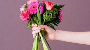 The One Thing: Aveda Brilliant Emollient Finishing Gloss