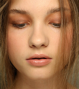 How The New Smoky Eye Can Help You Bust Out Of Makeup Rut