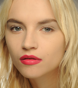 Sweaty Commute? How Cool Off & Keep Makeup Intact