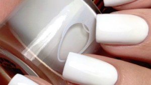 Get the "Young and Angelic" Hair and Makeup from Marchesa Fall 2013