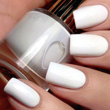 Your Ultimate Guide to Winter White Nail Polish