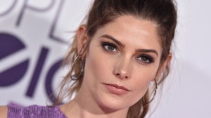Twilight's Ashley Greene Vamped Up Breaking Dawn Premiere