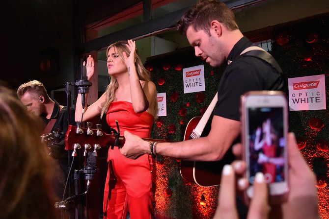 Kelsea Ballerini Colgate Optic White