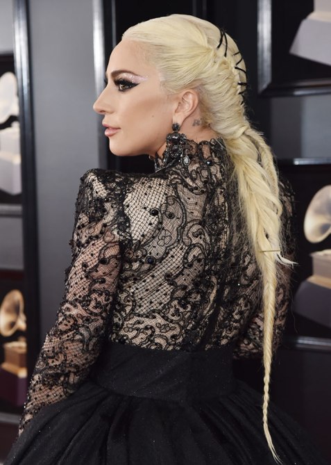 STYLECASTER | Best 2018 Awards Season Beauty Looks |