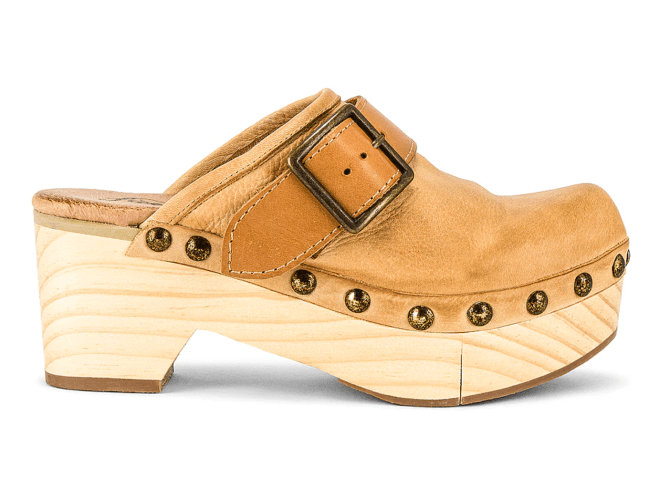 STYLECASTER | Fall Winter Clogs