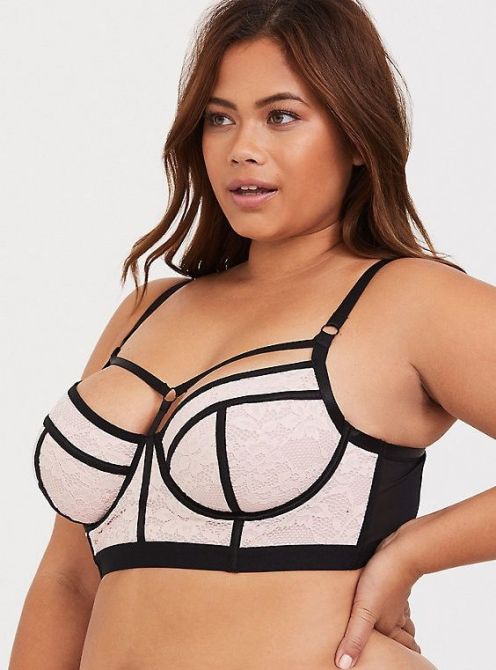 STYLECASTER | Plus-Size Lingerie For Valentines Day