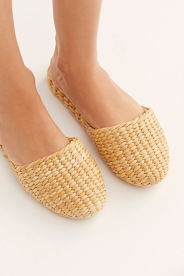 STYLECASTER | Winter Sale Finds For Spring