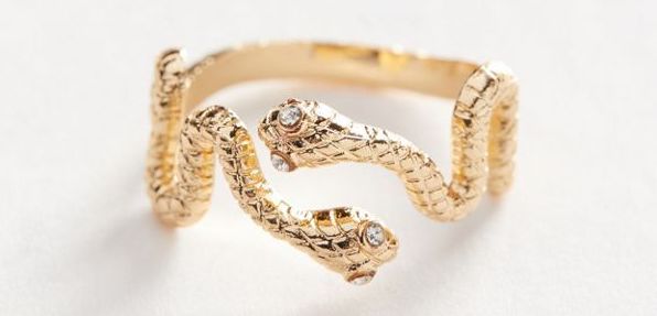 STYLECASTER | Ariana Grande-Inspired Rings