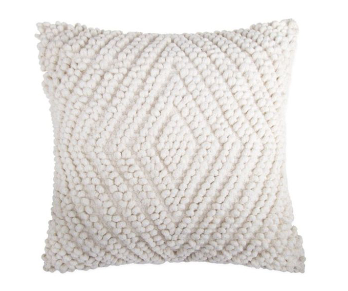 STYLECASTER | Pillows So Fuzzy They're Basically Blankets