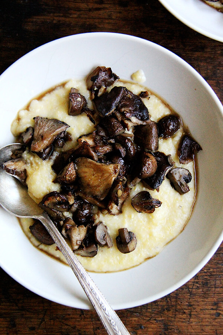 STYLECAStER | 17 Fancy Date Night Dinners That Are Actually Super Easy | Roasted Mushrooms and Creamy Polenta
