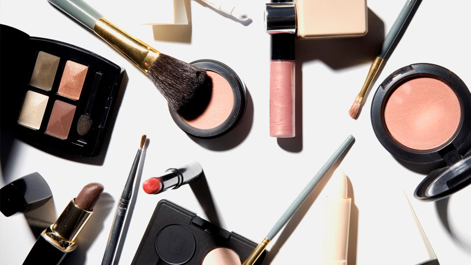 STYLECASTER | Best Dupes to Some The Most Missed Discontinued Beauty Products