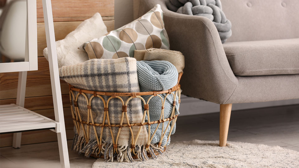 STYLECASTER | Blanket Storage ideas