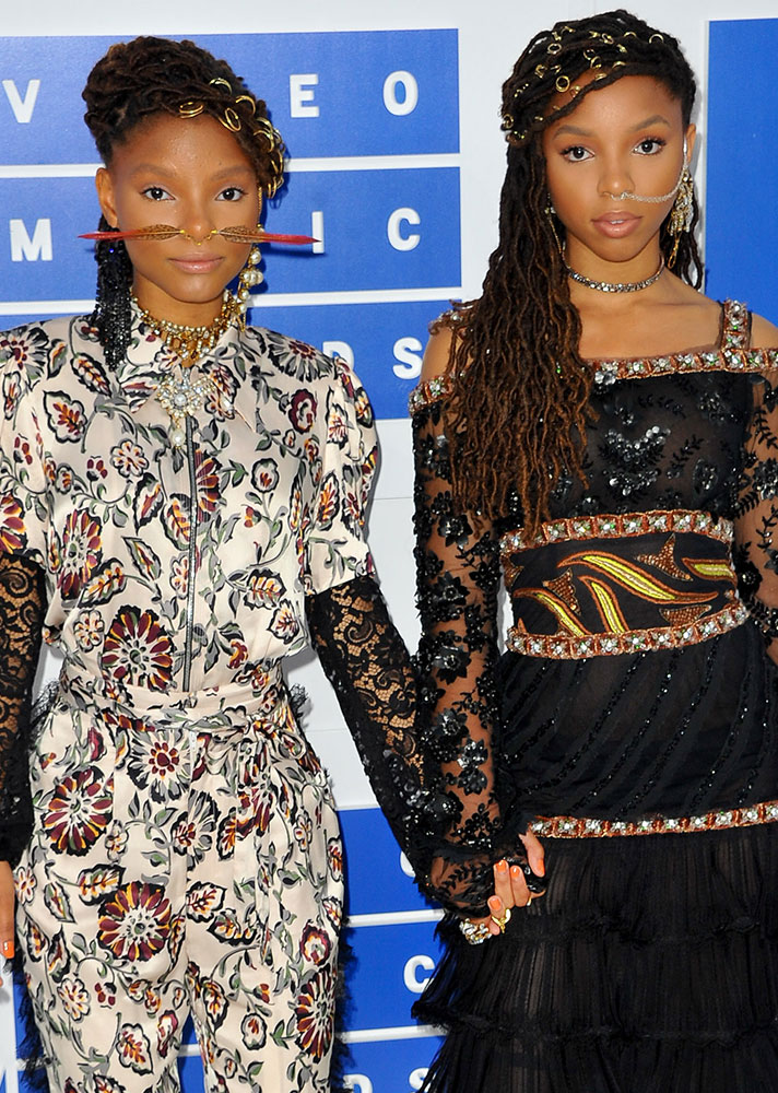Chloe & Halle. 