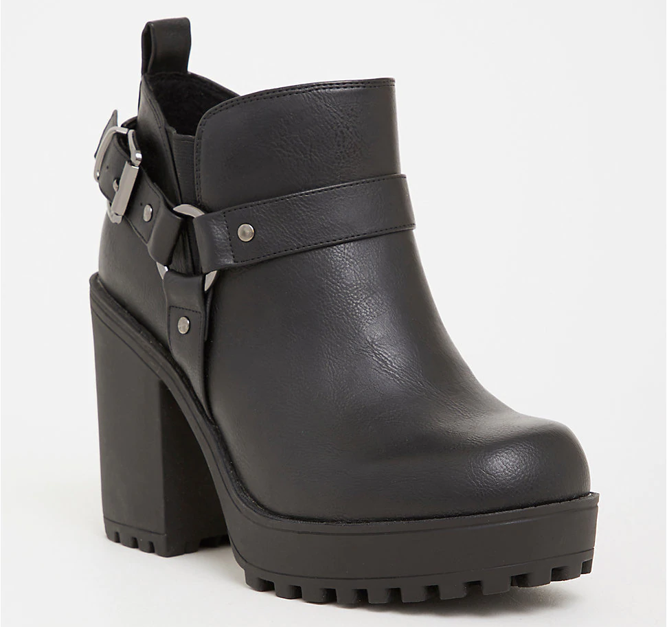 STYLECASTER | Sale Wide-Fit Winter Booties