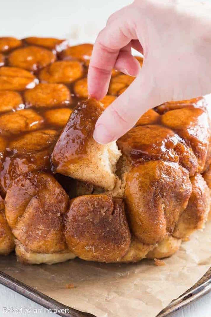 STYLECASTER | 17 Slow-Cooker Recipes to Whip Up During March Madness | Monkey Bread