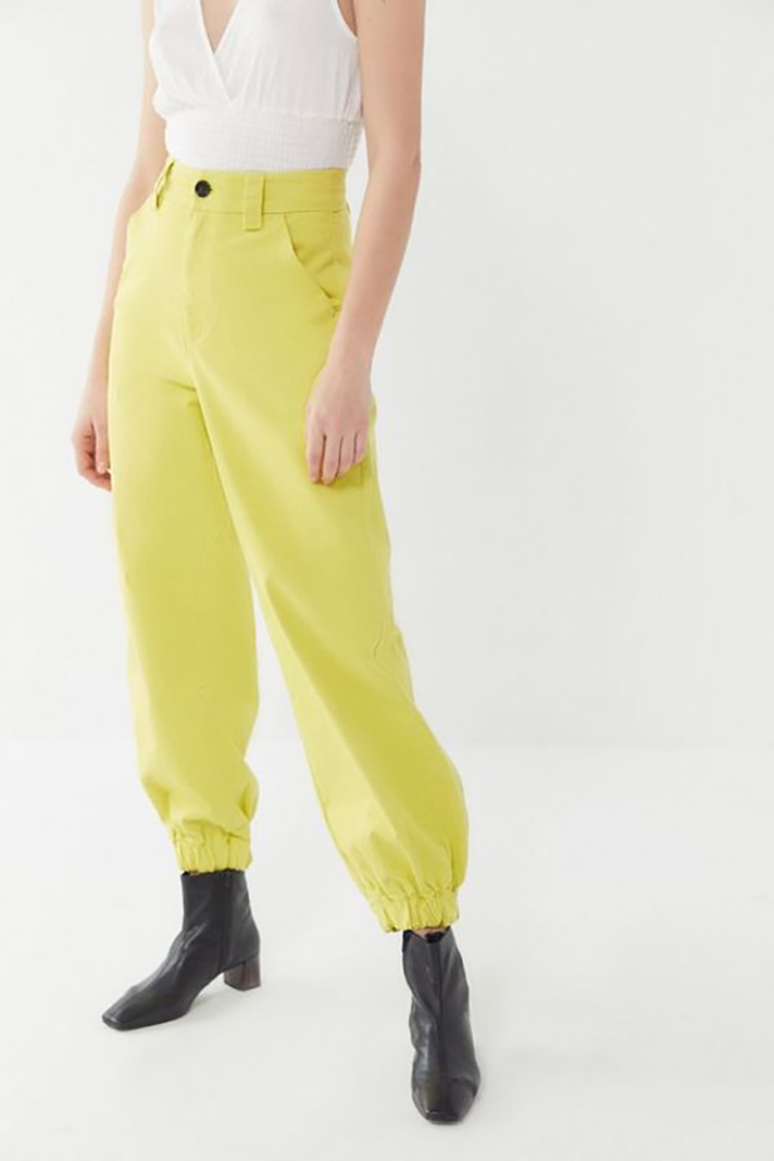STYLECASTER | Spring Pants Are Here to Make Your Life Cuter and More Comfortable