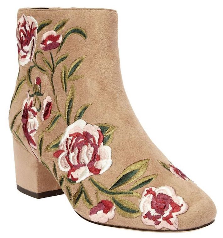 STYLECASTER | Roaman's Plus-Size Sale