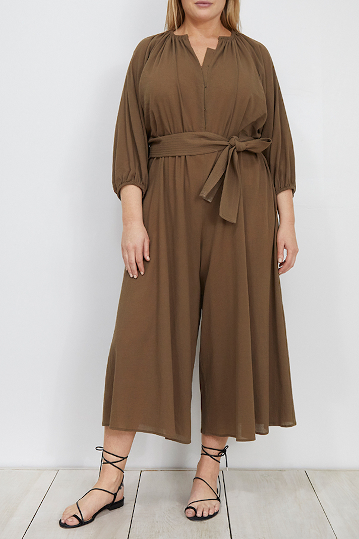 STYLECASTER | Apiece Apart Just Launched a New Plus-Size Collection