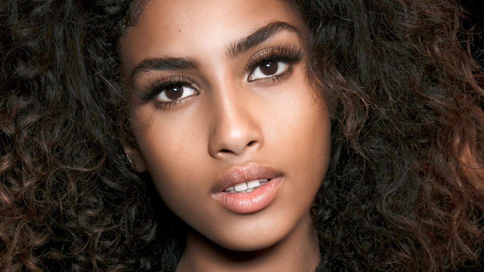If You Suck at Applying Fake Lashes, These Are The One's to Try Before Your Next Night Out | STYLECASTER