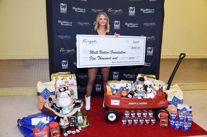 miranda-lambert-muttnation-image