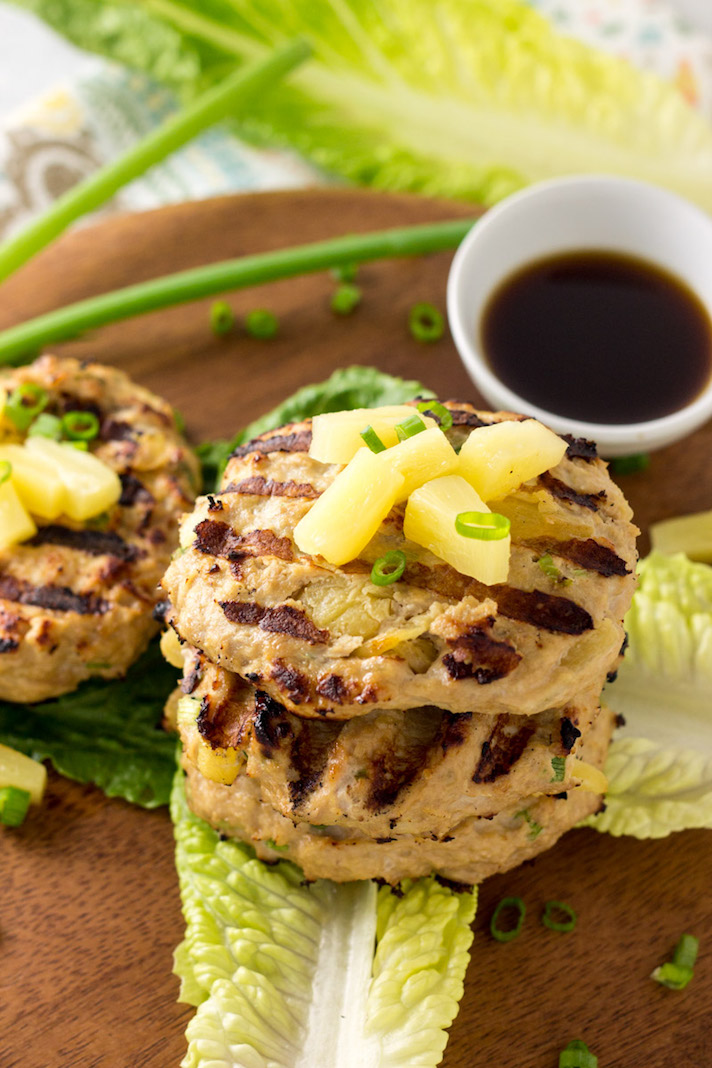 STYLECASTER | 17 High-Protein Summer Dinners With 5 Ingredients or Less | Hawaiian Chicken Burgers