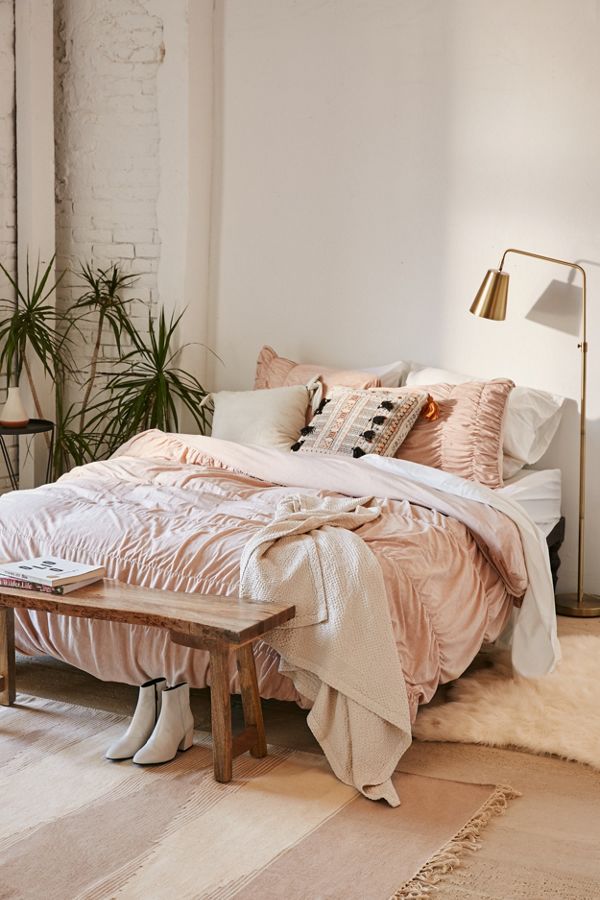 Urban Outfitters' Summer Sale Wants You to Fill Your Home with Affordable Decor | STYLECASTER
