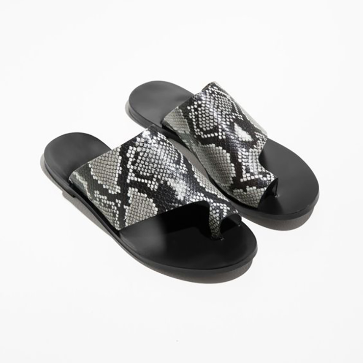 STYLECASTER | Are Flip-Flops Doomed to Be Forever Un-Cute?