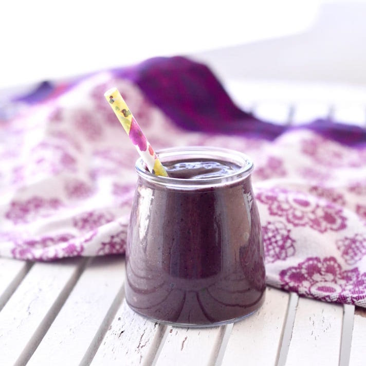 STYLECASTER | 17 High-Protein Smoothies with 5 Ingredients or Less | Berry Green Smoothie