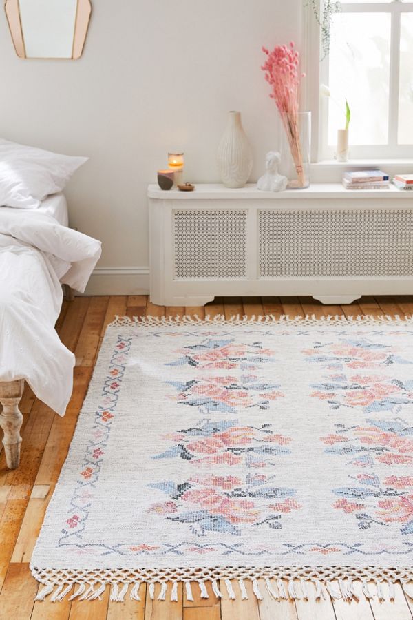Urban Outfitters' Summer Sale Wants You to Fill Your Home with Affordable Decor | STYLECASTER