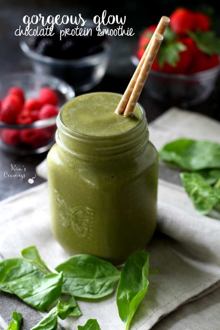 STYLECASTER | 17 High-Protein Chocolate Smoothies That Taste More Like Milkshakes | Gorgeous Glow Chocolate Protein Smoothie