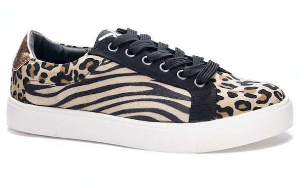 STYLECASTER | Summer Sneakers on Sale