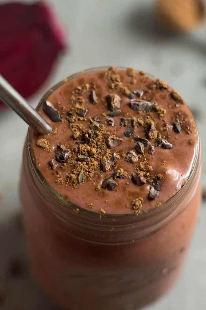 STYLECASTER | 17 Veggie-Packed Smoothie Recipes That Don't Taste Like Grass | Chocolate Beet Smoothie