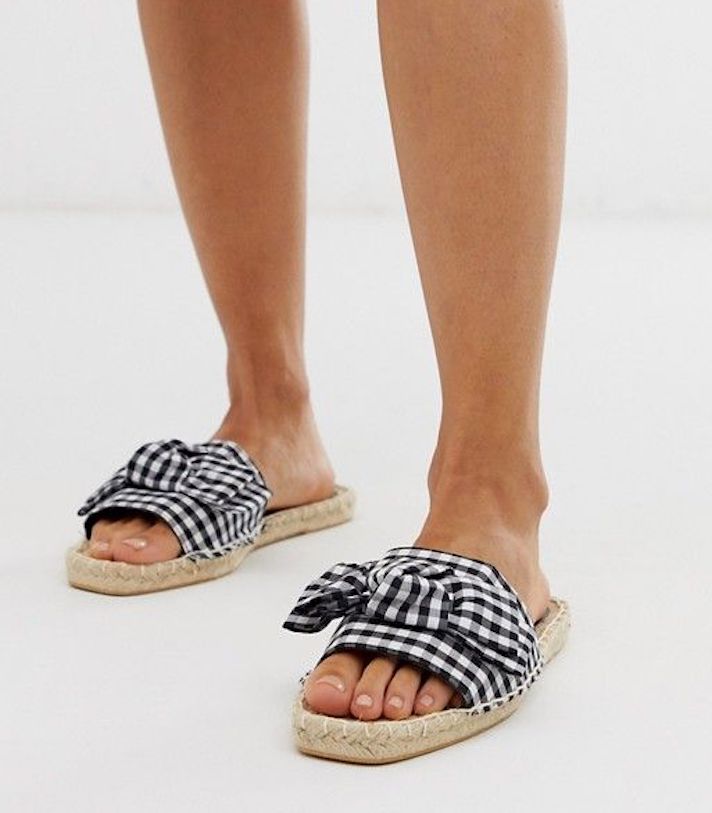 STYLECASTER | Summer Slides on Sale