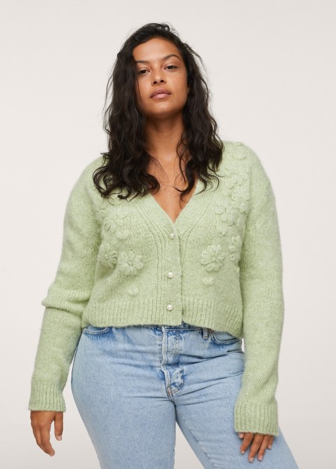 STYLECASTER | Plus Size Sweaters 