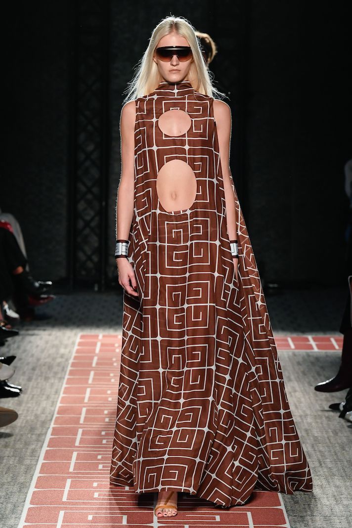 STYLECASTER | Paris Fashion Week Runways