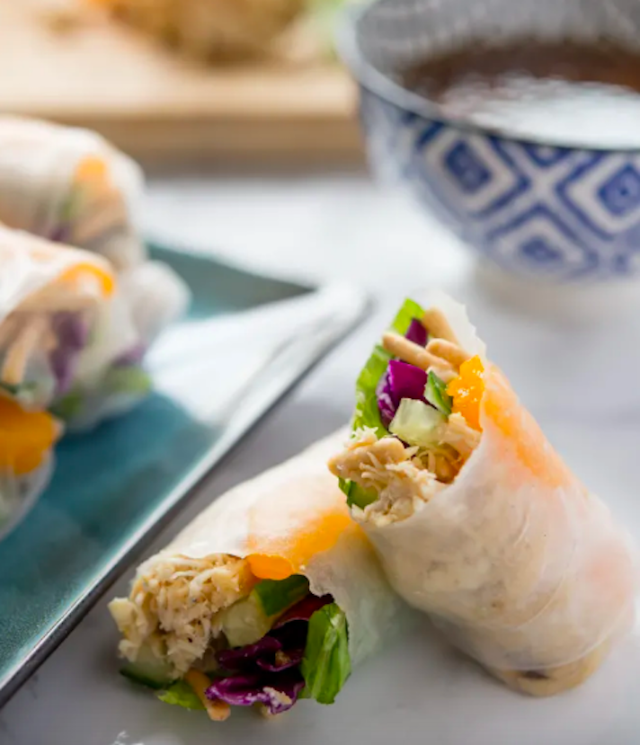 STYLECASTER | 17 No-Cook Dinners For Busy Weeknights | Chinese Chicken Salad Spring Rolls
