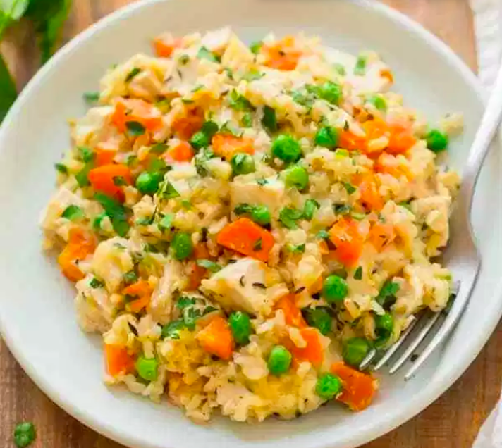 STYLECASTER | 16 Post-Workout Slow-Cooker Recipes That'll Make You Feel Great | Chicken and Rice