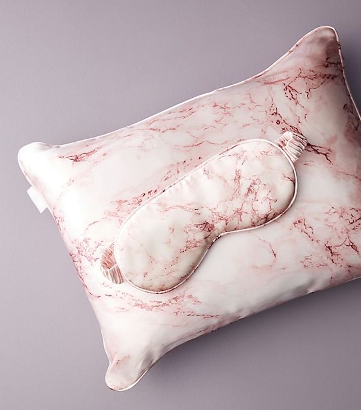 STYLECASTER | Cute Travel Gifts