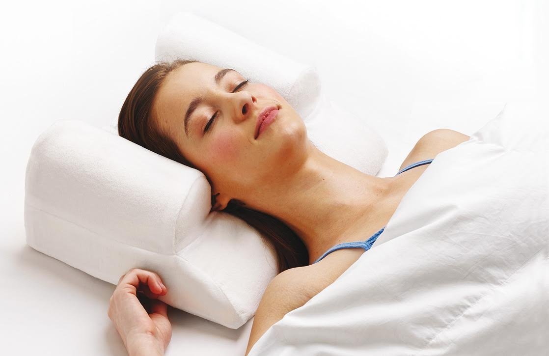 These Anti-Wrinkles Pillows Are The Epitome of Beauty Sleep | STYLECASTER