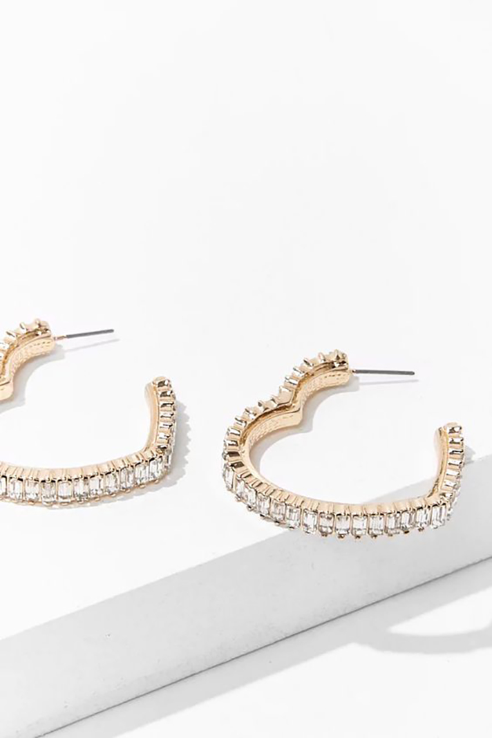 STYLECASTER | 11 Budget-Friendly Winter Outfits That Are Equal Parts Cute and Cozy