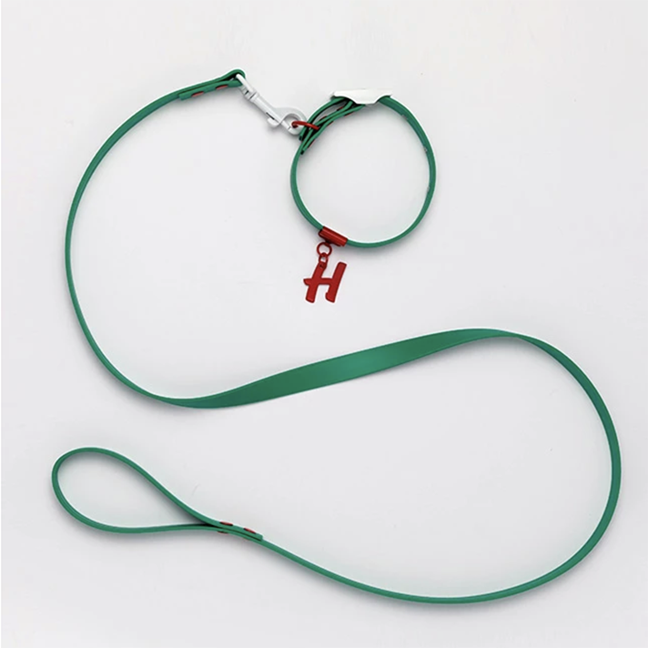 STYLECASTER | 17 Stocking Stuffers for Pets 